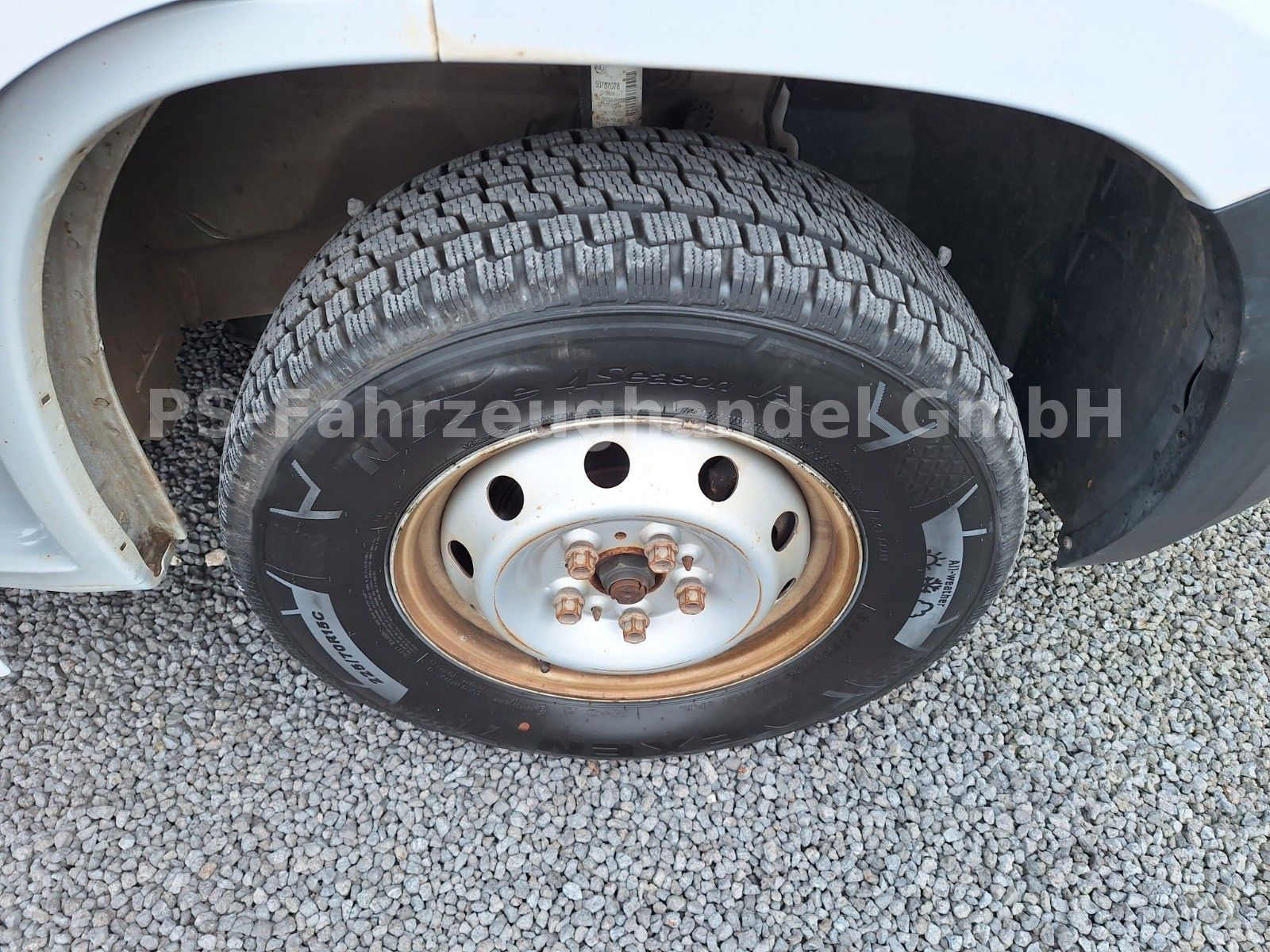 Fahrzeugabbildung Peugeot Boxer Kasten Hoch*335 L3H2*Premium BlueHDi 140