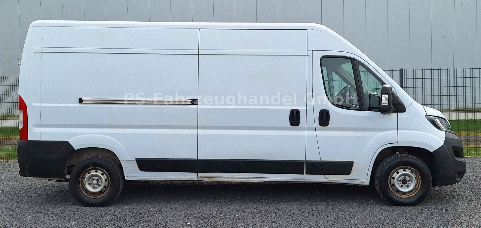 Fahrzeugabbildung Peugeot Boxer Kasten Hoch*335 L3H2*Premium BlueHDi 140