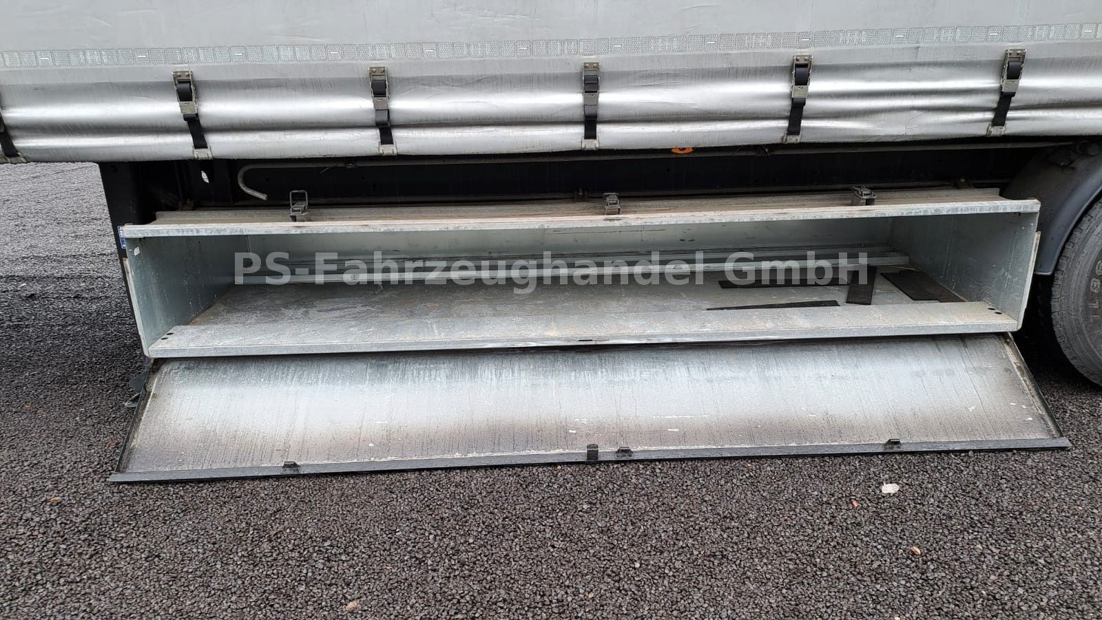 Fahrzeugabbildung Kögel SN24*Standard*LaSi CodeXL+Getränke+DC+Altpapier