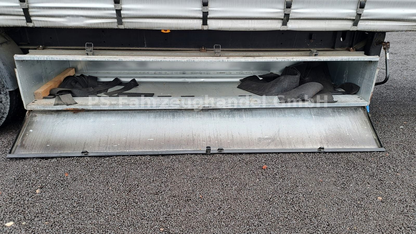 Fahrzeugabbildung Kögel SN24*Standard*LaSi CodeXL+Getränke+DC+Altpapier