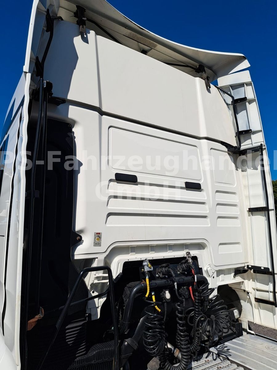 Fahrzeugabbildung MAN TGX 18.500 XXL*StdKlima*Luft/Luft*Hubsattelplatt