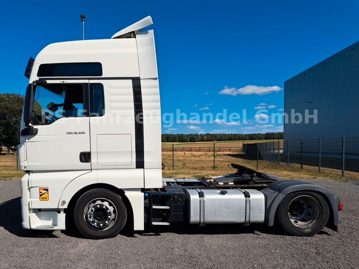 Fahrzeugabbildung MAN TGX 18.500 XXL*StdKlima*Luft/Luft*Hubsattelplatt