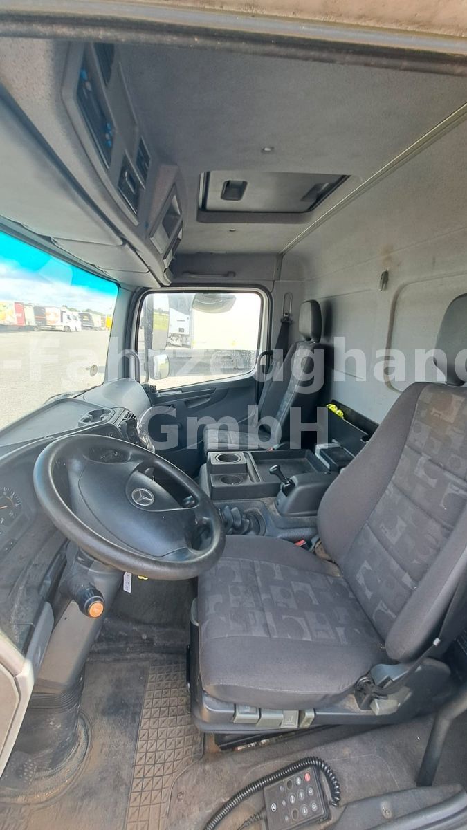 Fahrzeugabbildung Mercedes-Benz Atego 2 1218*Blatt/Luft*Pferdetransporter