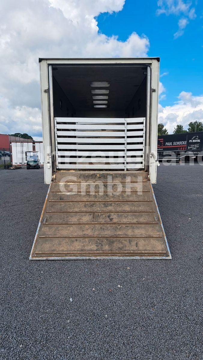 Fahrzeugabbildung Mercedes-Benz Atego 2 1218*Blatt/Luft*Pferdetransporter