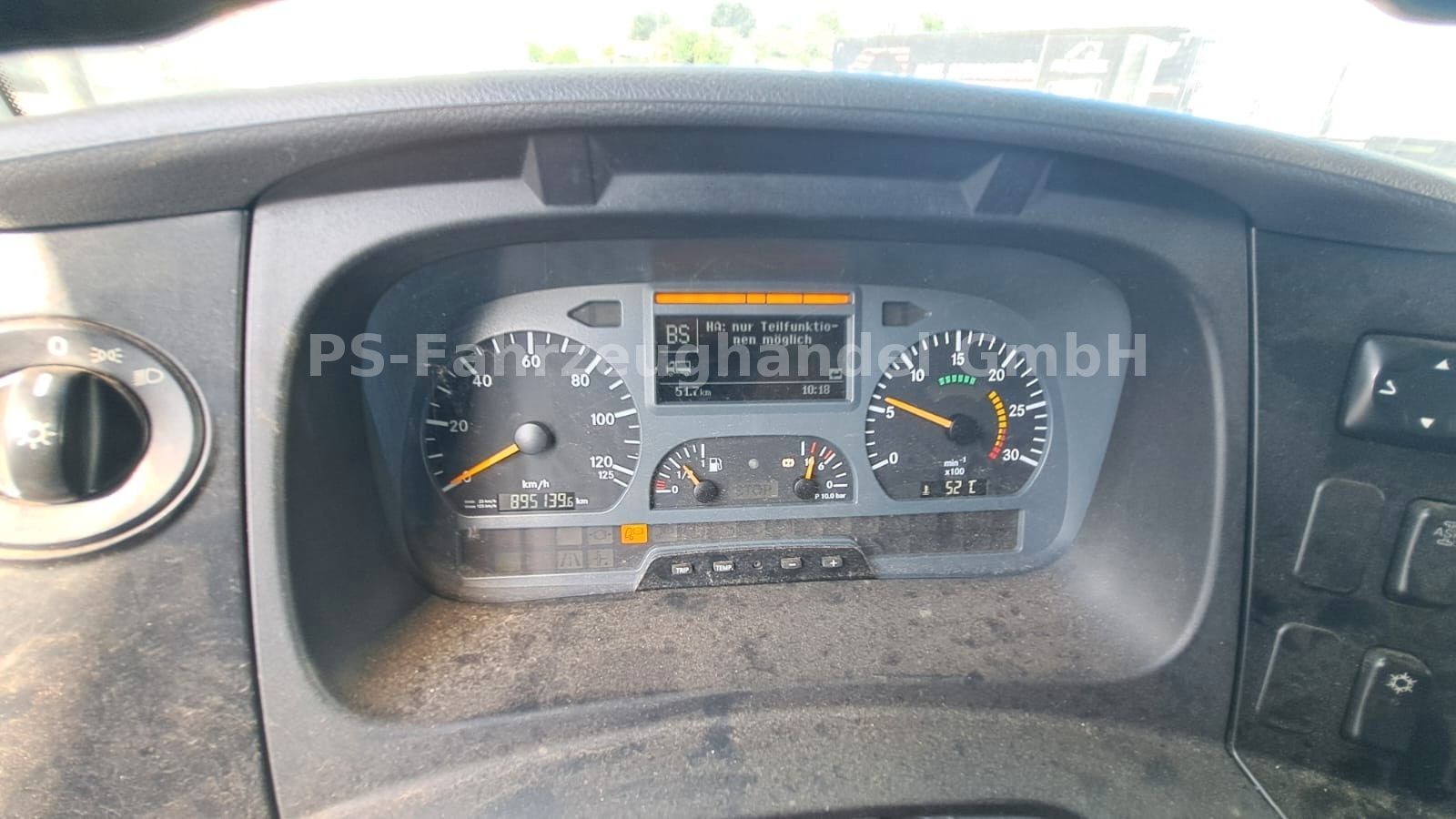 Fahrzeugabbildung Mercedes-Benz Atego 2 1218*Blatt/Luft*Pferdetransporter