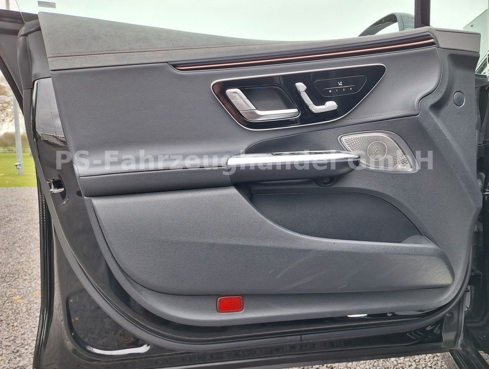 Fahrzeugabbildung Mercedes-Benz EQE 500 4Matic*AMG Line*Leder* Navi*DAB*AHK