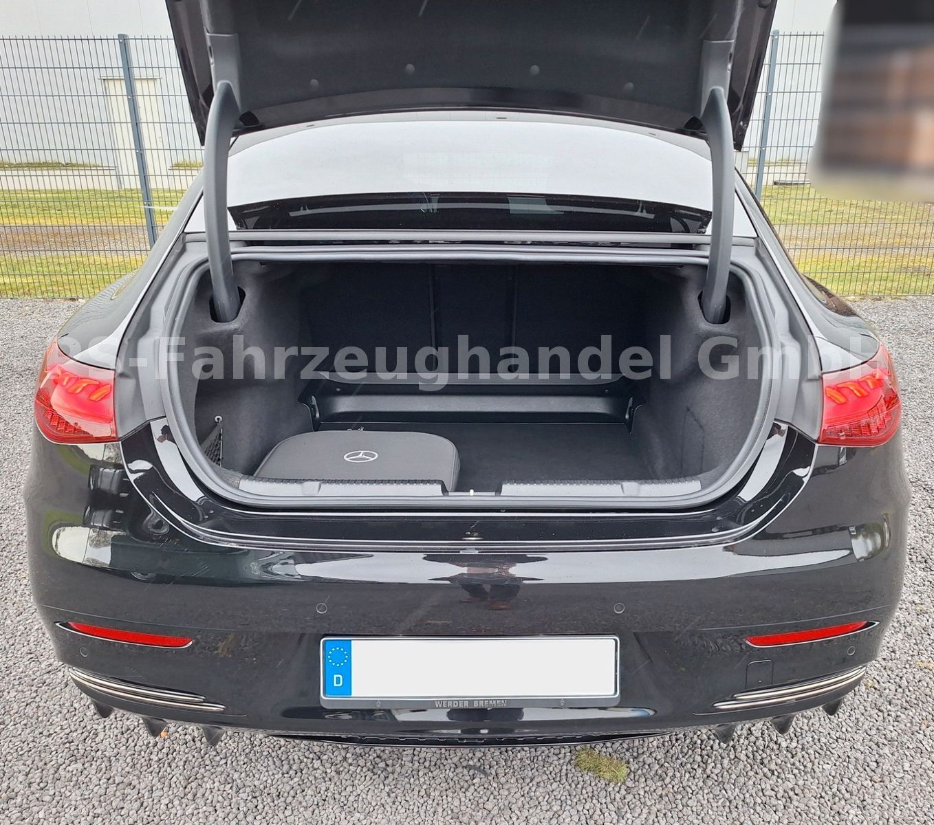 Fahrzeugabbildung Mercedes-Benz EQE 500 4Matic*AMG Line*Leder* Navi*DAB*AHK