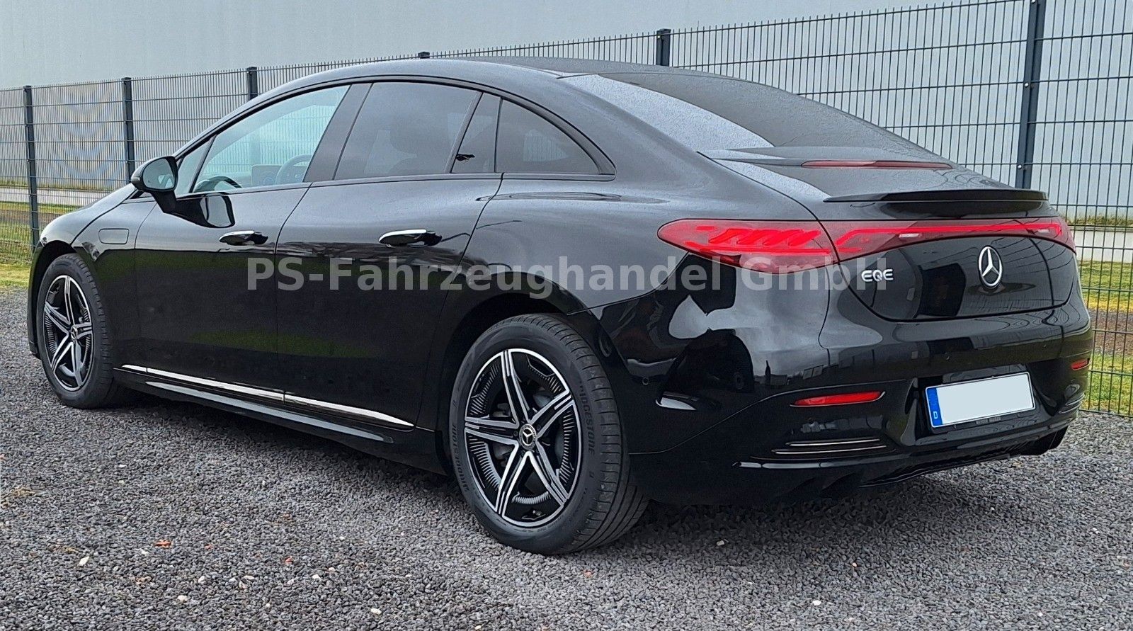 Fahrzeugabbildung Mercedes-Benz EQE 500 4Matic*AMG Line*Leder* Navi*DAB*AHK