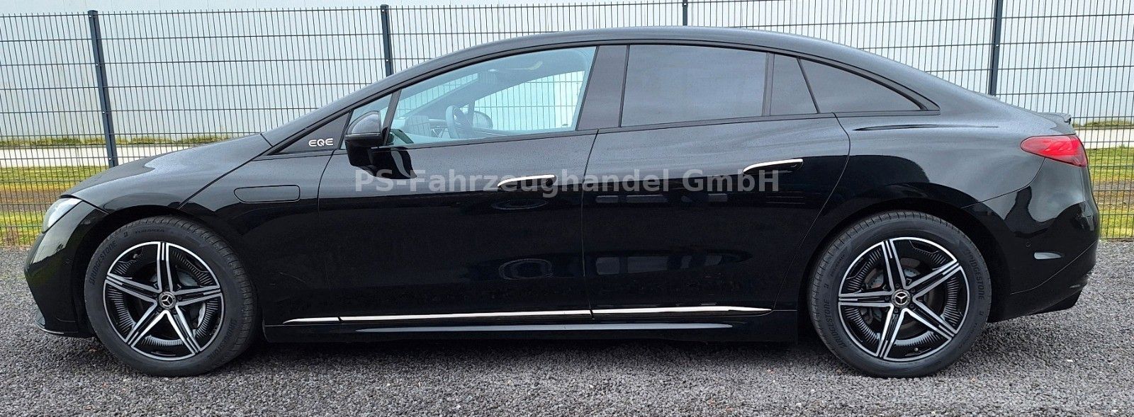 Fahrzeugabbildung Mercedes-Benz EQE 500 4Matic*AMG Line*Leder* Navi*DAB*AHK