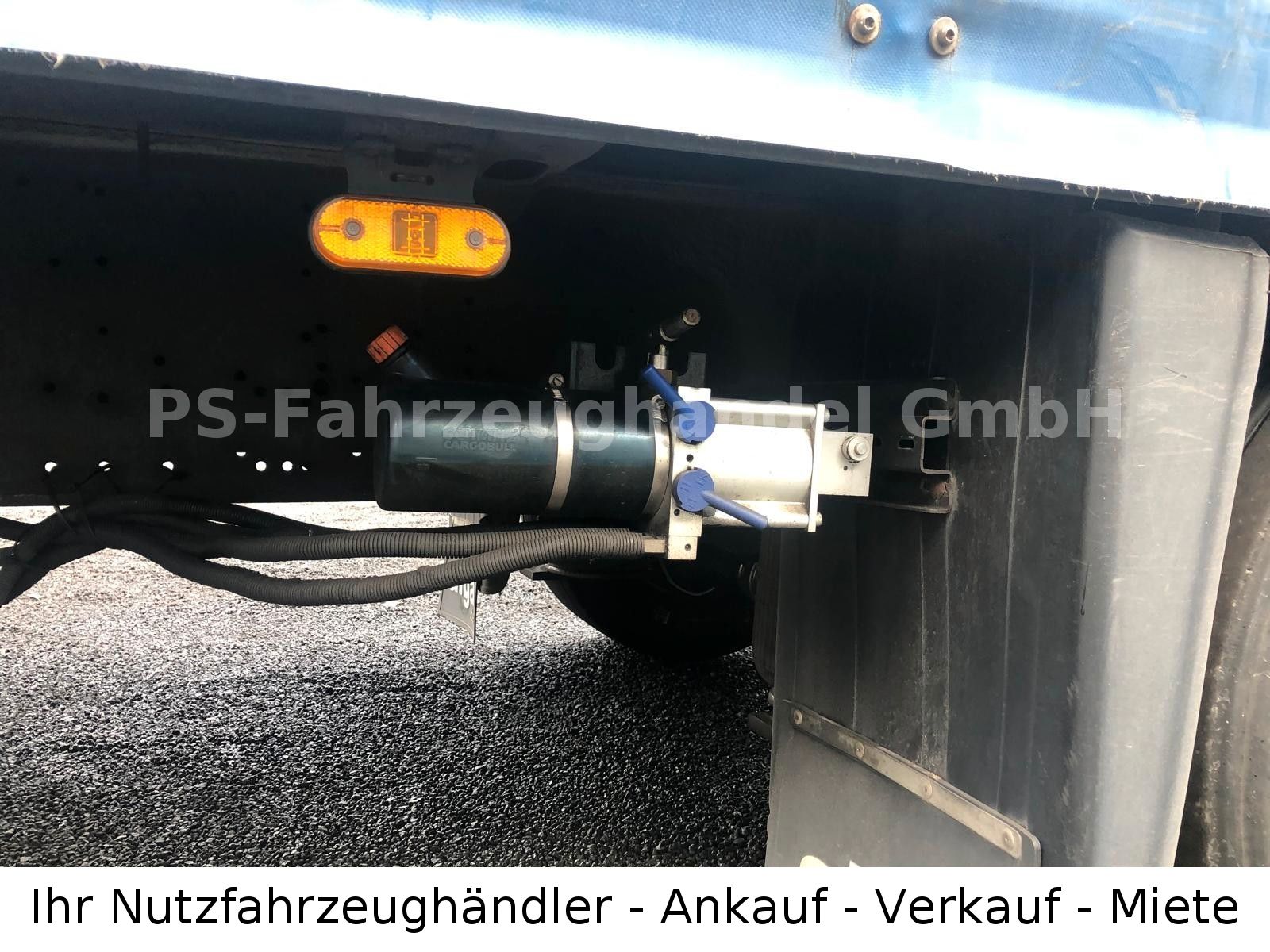 Fahrzeugabbildung Schmitz Cargobull SCS 24/L-13.62 *Mega*Hubdach