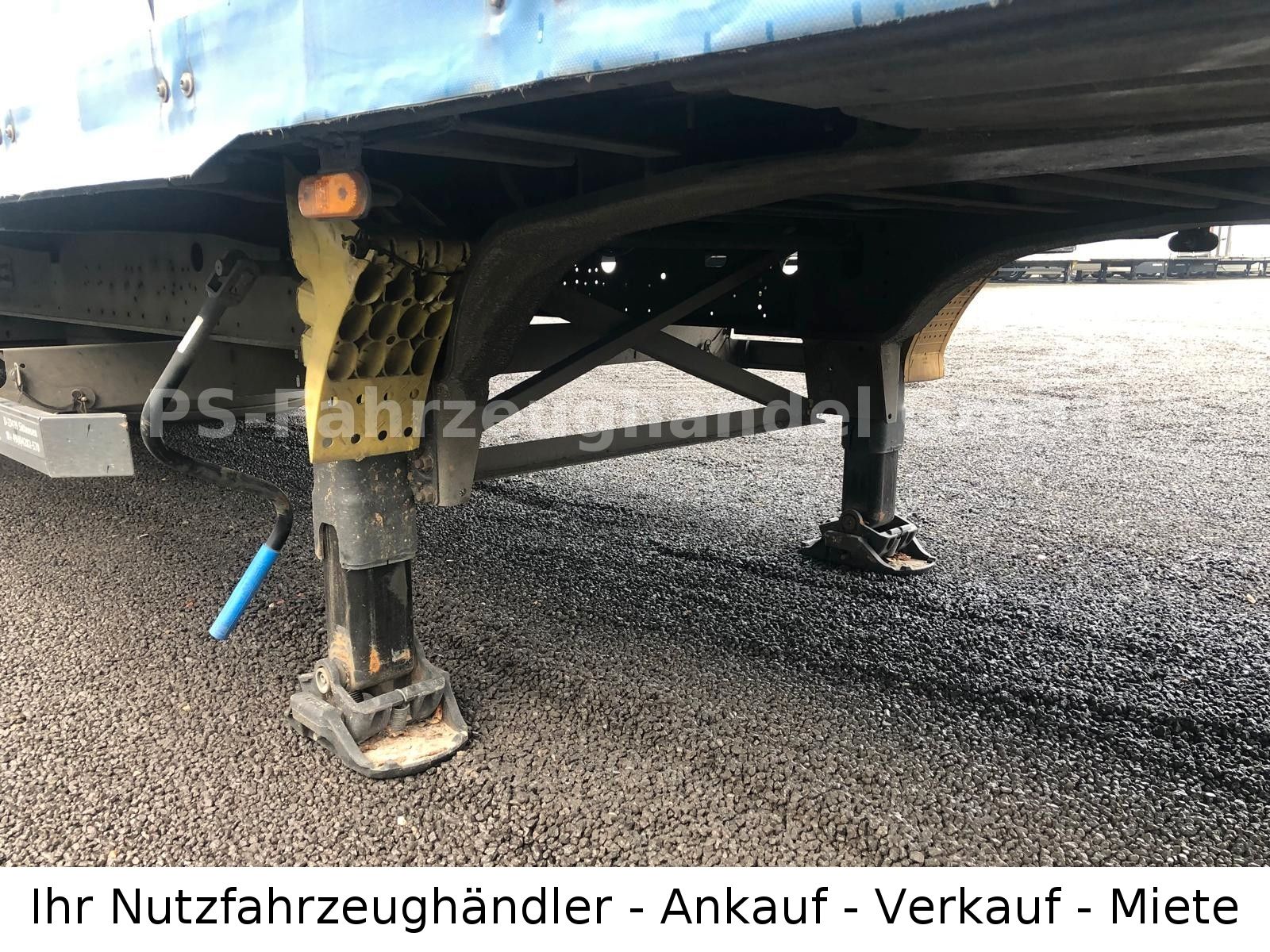 Fahrzeugabbildung Schmitz Cargobull SCS 24/L-13.62 *Mega*Hubdach