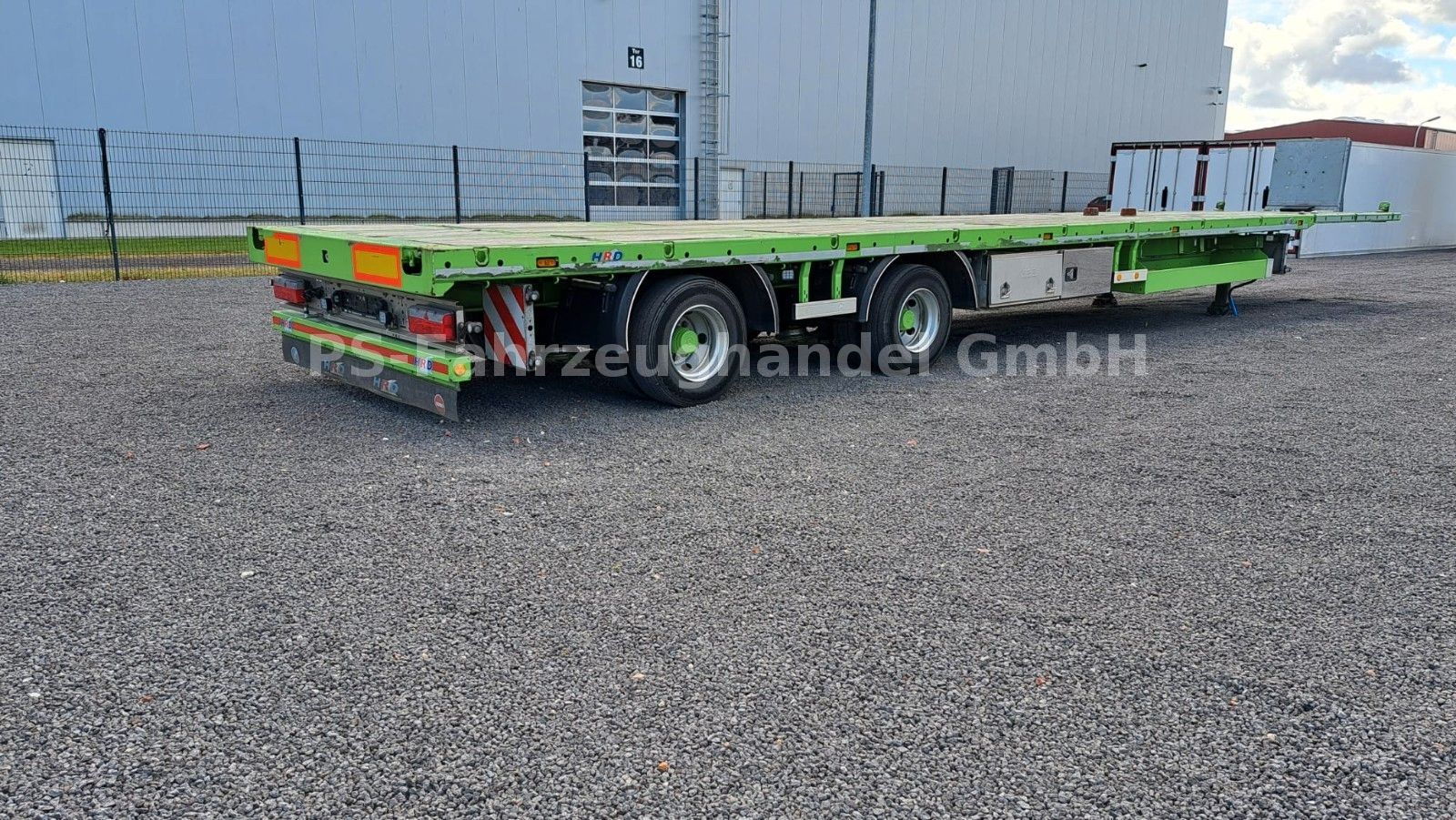 Fahrzeugabbildung HRD SPLB2Z*fernst LenkA* ContainerVer*