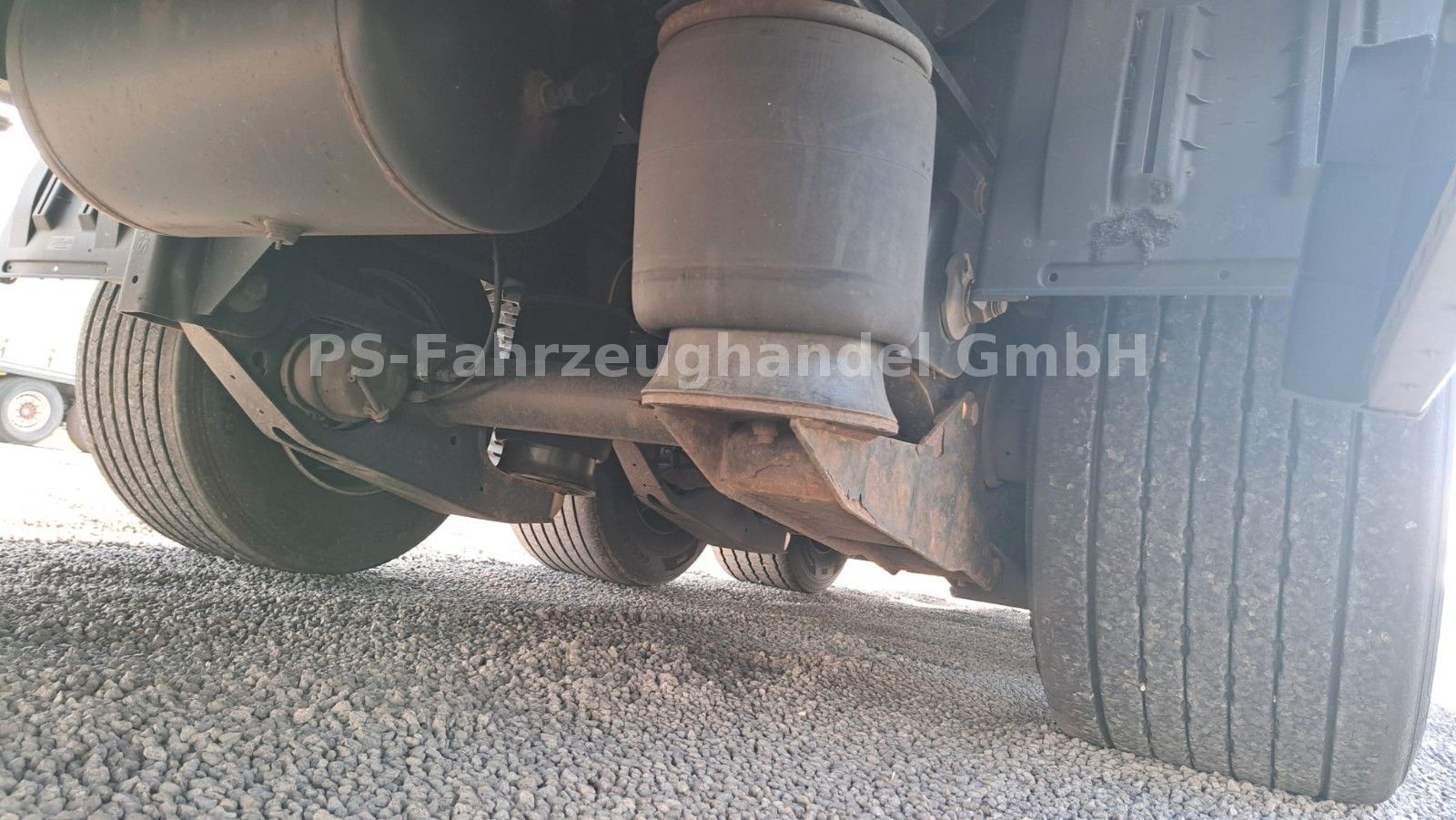 Fahrzeugabbildung Krone SDP 27*Mega*SAF*LiftA*LenkA*StaplerH