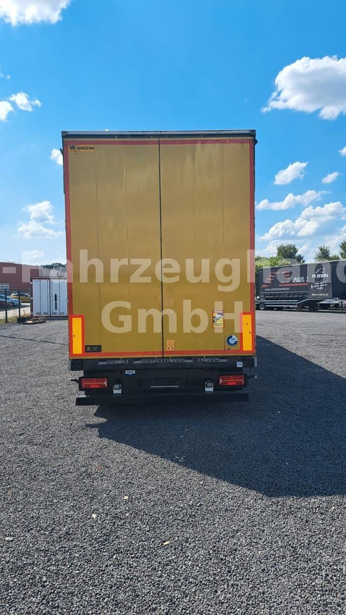 Fahrzeugabbildung Wielton Curtain *MEGA*NS3KM4*SAF*LiftA 3x vorhanden