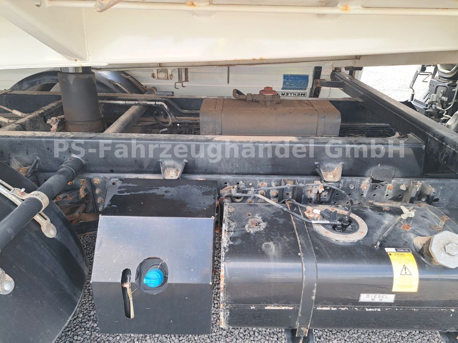 Fahrzeugabbildung FUSO Canter 7C18*Dreiseitenkipper*AHK