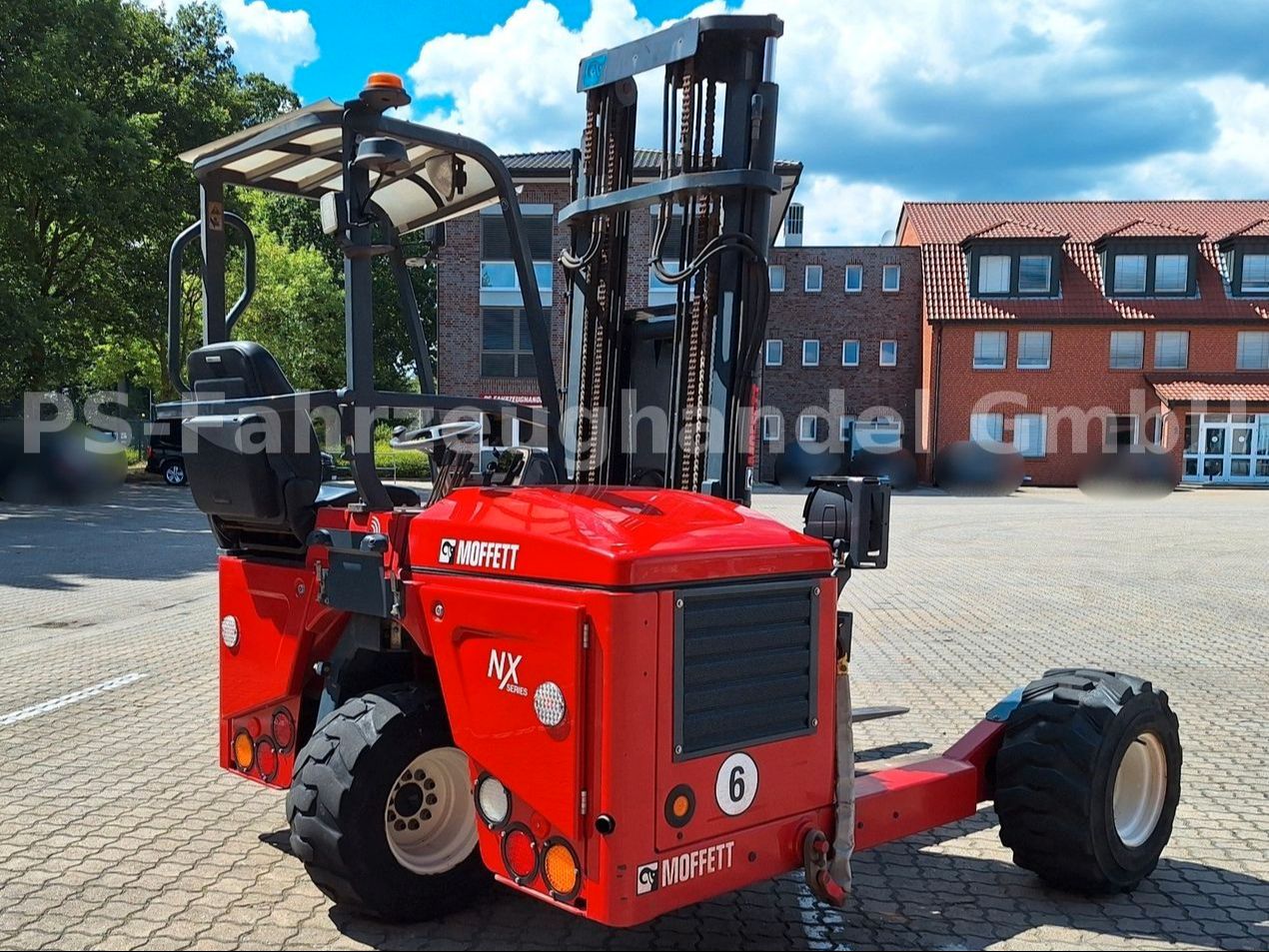 Fahrzeugabbildung Moffett M4 25.3 NX*Gabeln 1800mm *ZV