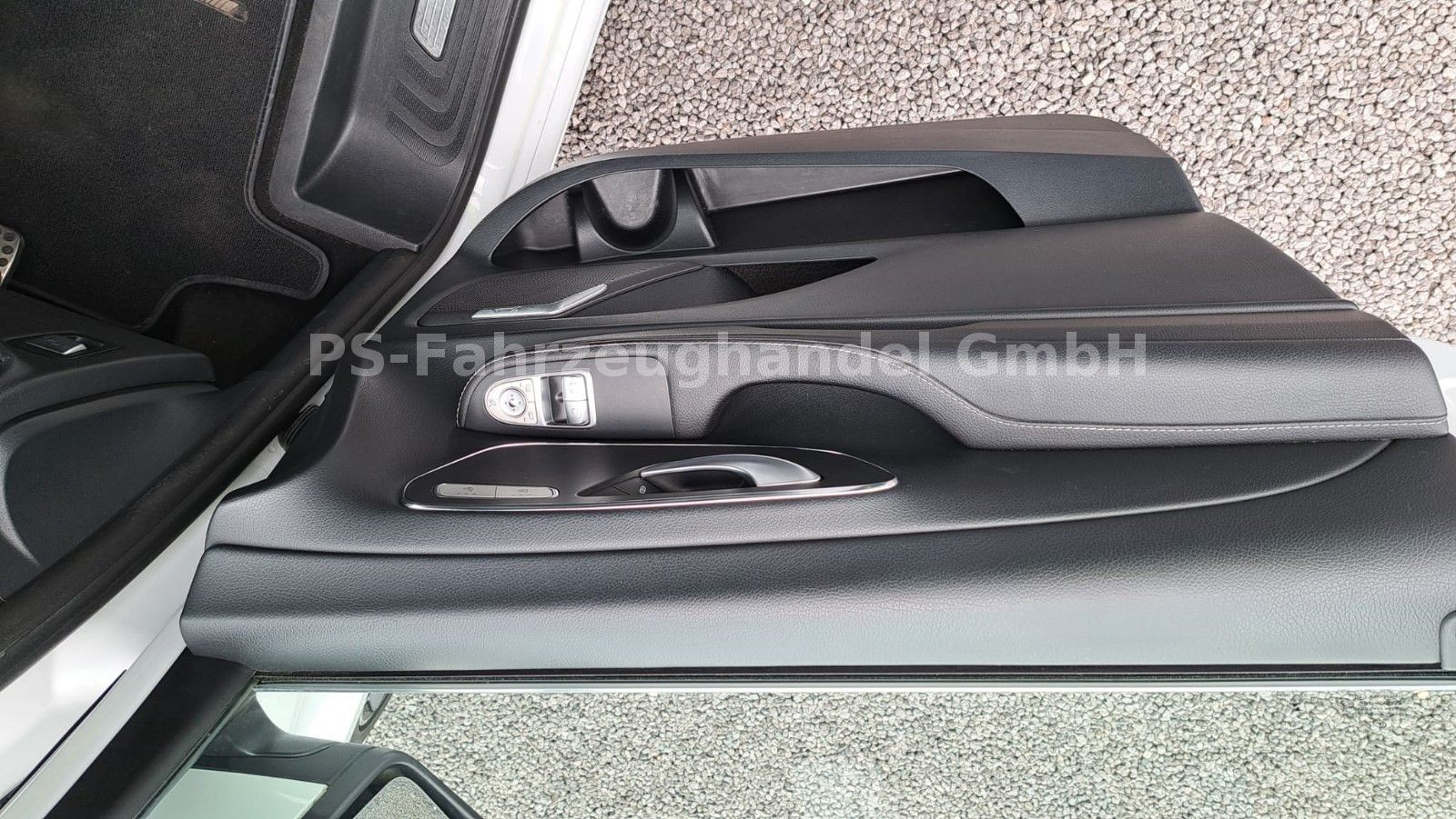 Fahrzeugabbildung Mercedes-Benz V 250 d lang Avantgarde*AMG-Line*Leder*AHK
