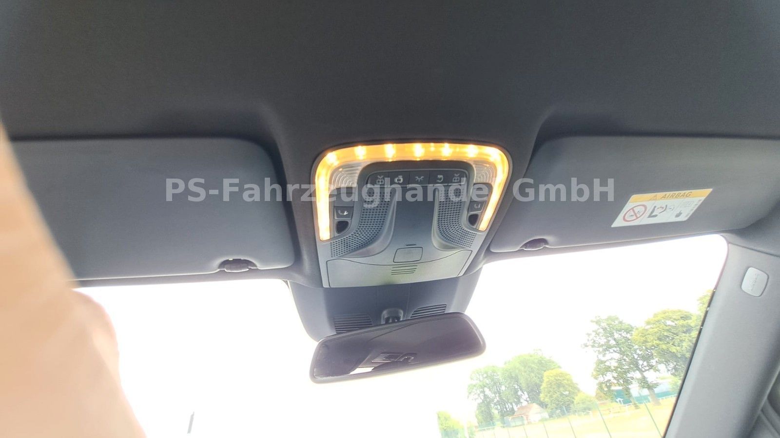 Fahrzeugabbildung Mercedes-Benz V 250 d lang Avantgarde*AMG-Line*Leder*AHK