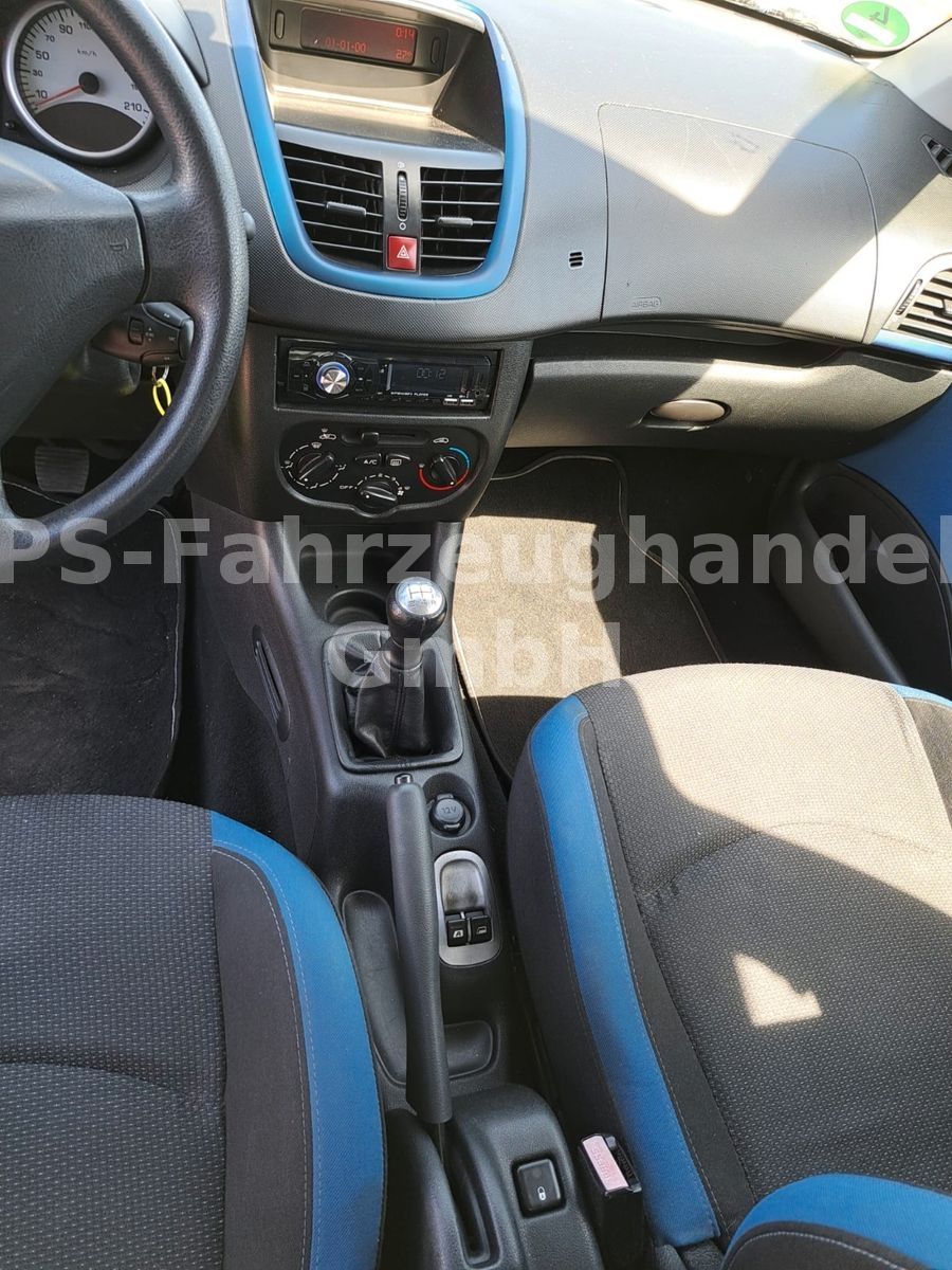 Fahrzeugabbildung Peugeot 206 + Urban Move