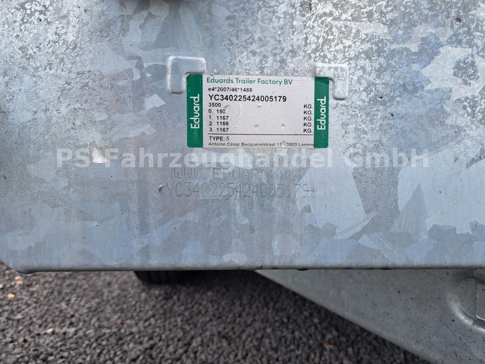 Fahrzeugabbildung Eduard P5*Schiebeplane*Auffahrrampen