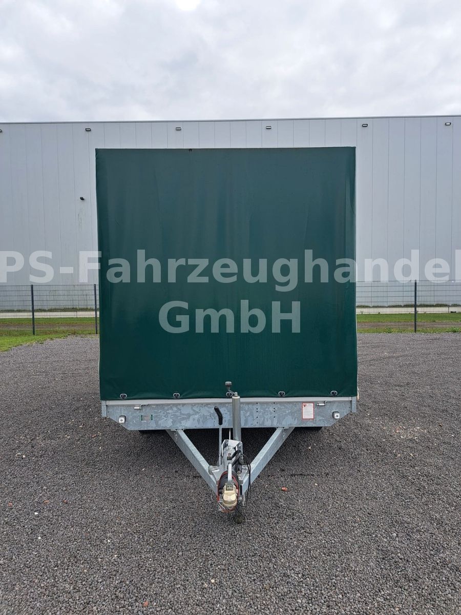 Fahrzeugabbildung Eduard P5*Schiebeplane*Auffahrrampen