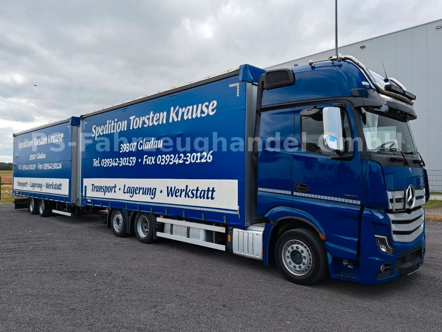 Fahrzeugabbildung Mercedes-Benz Actros 5 2551*GIGASpace*2 Tanks* Kompl.-Zug