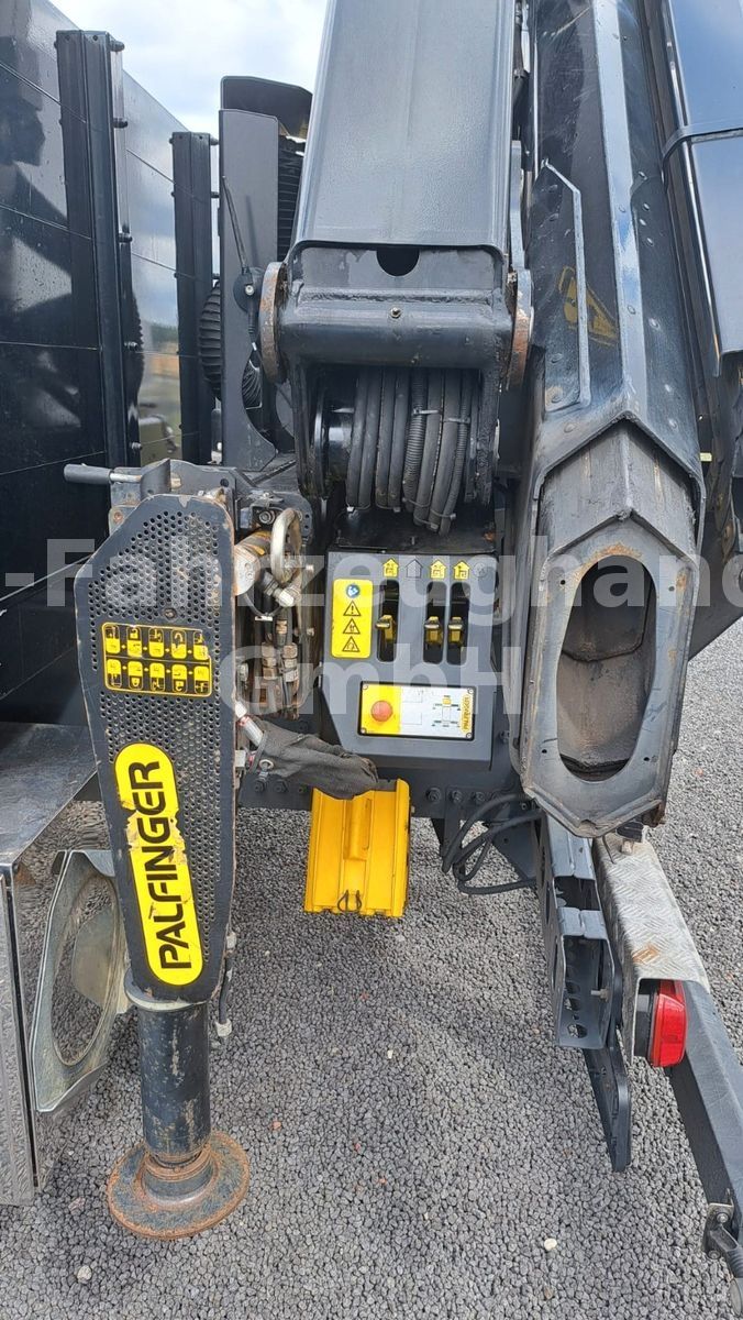 Fahrzeugabbildung Mercedes-Benz Actros 5*2548*Luft/Luft*NAVI*Palfinger-Kran