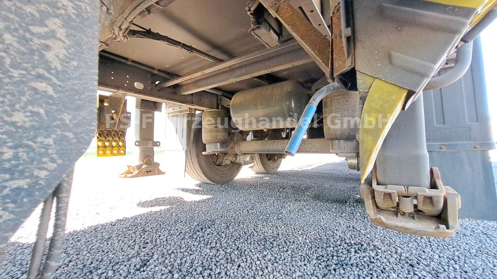 Fahrzeugabbildung Schmitz Cargobull ZKO 18/L-FP45*IsoKoffer*Durchlader*Doppelst*LBW