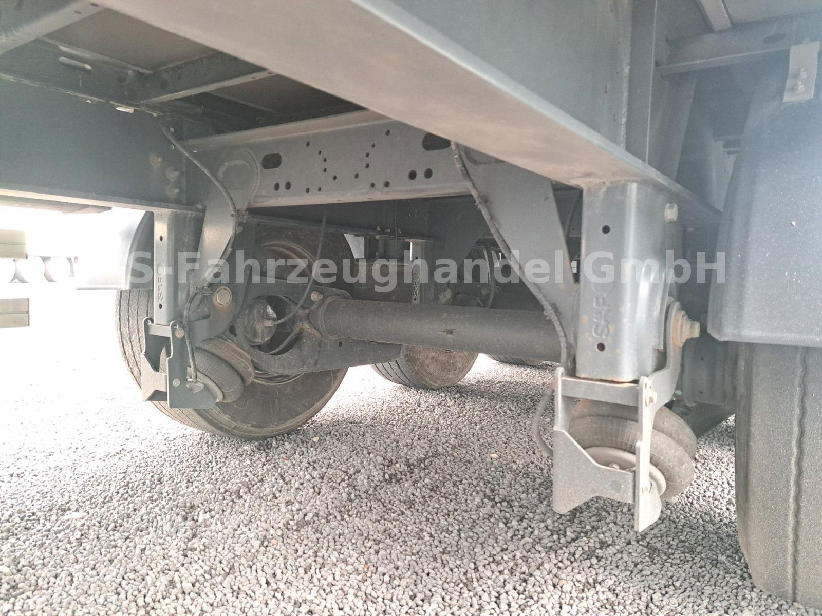 Fahrzeugabbildung Schwarzmüller S1-J Serie*verbreiterbar*SAF*Liftachse*Edscha