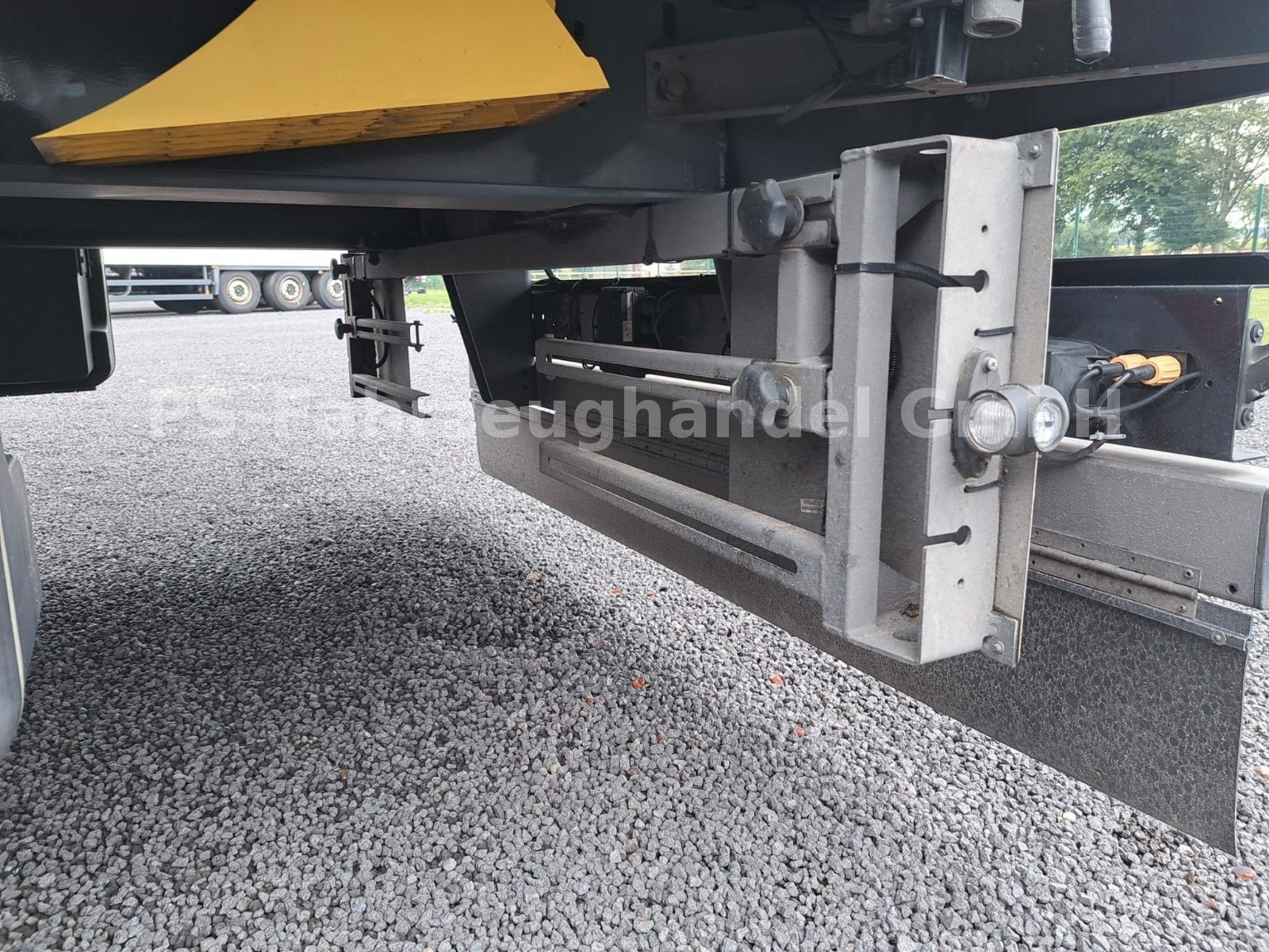Fahrzeugabbildung Schwarzmüller S1-J Serie*verbreiterbar*SAF*Liftachse*Edscha