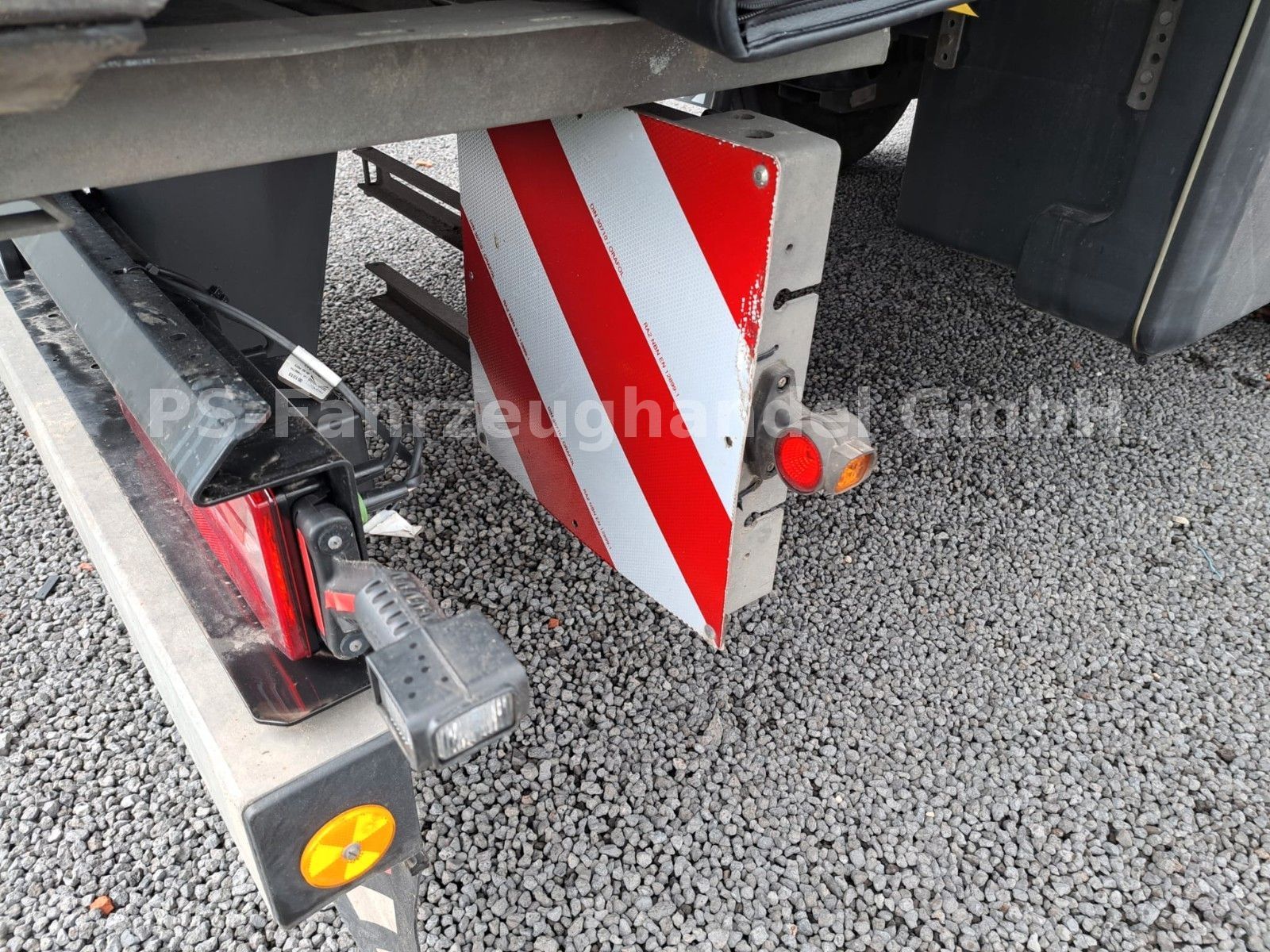 Fahrzeugabbildung Schwarzmüller S1-J Serie*verbreiterbar*SAF*Liftachse*Edscha