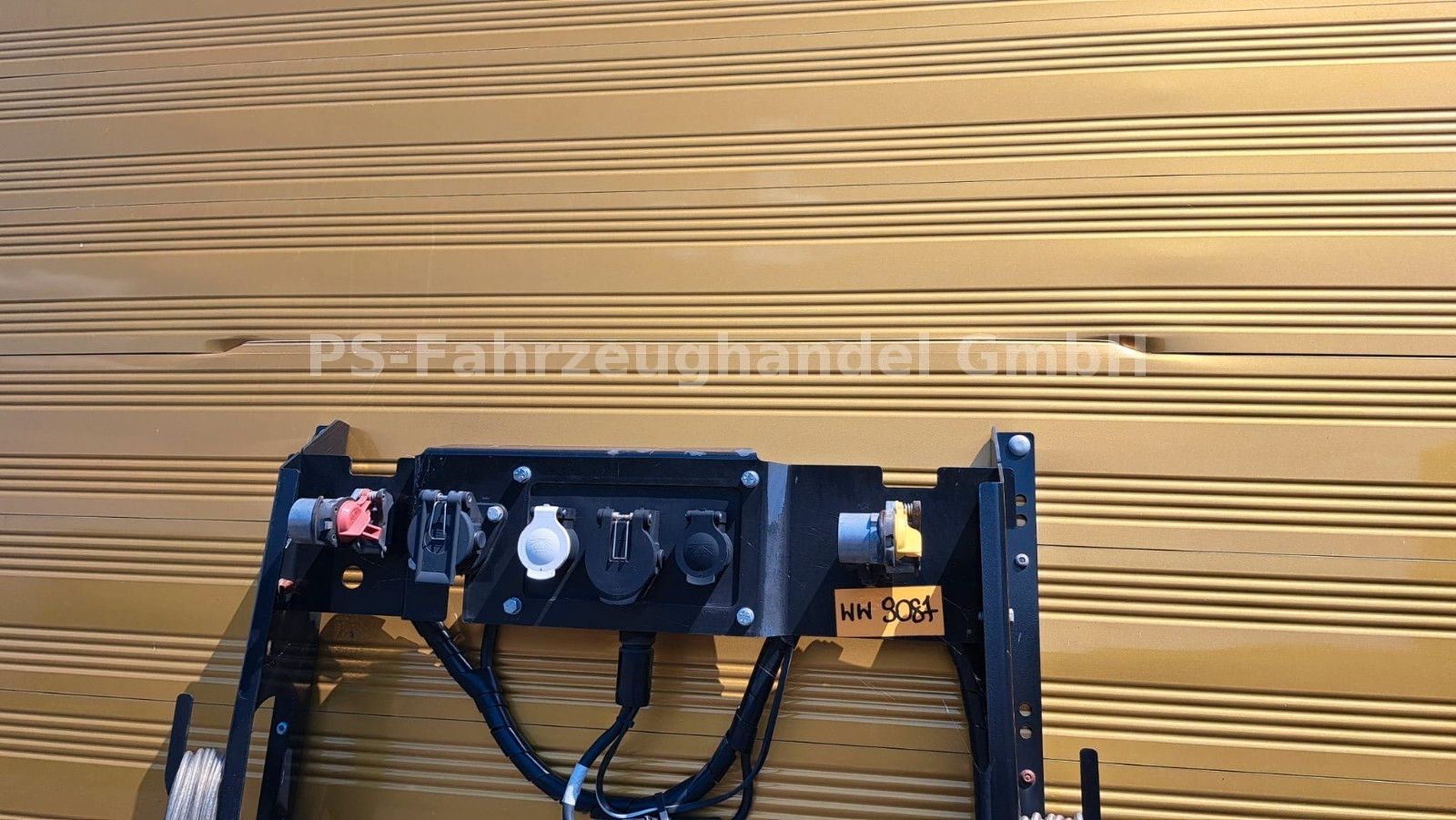 Fahrzeugabbildung Wielton Curtain Master*MEGA*NS3KM4*SAF*LiftA