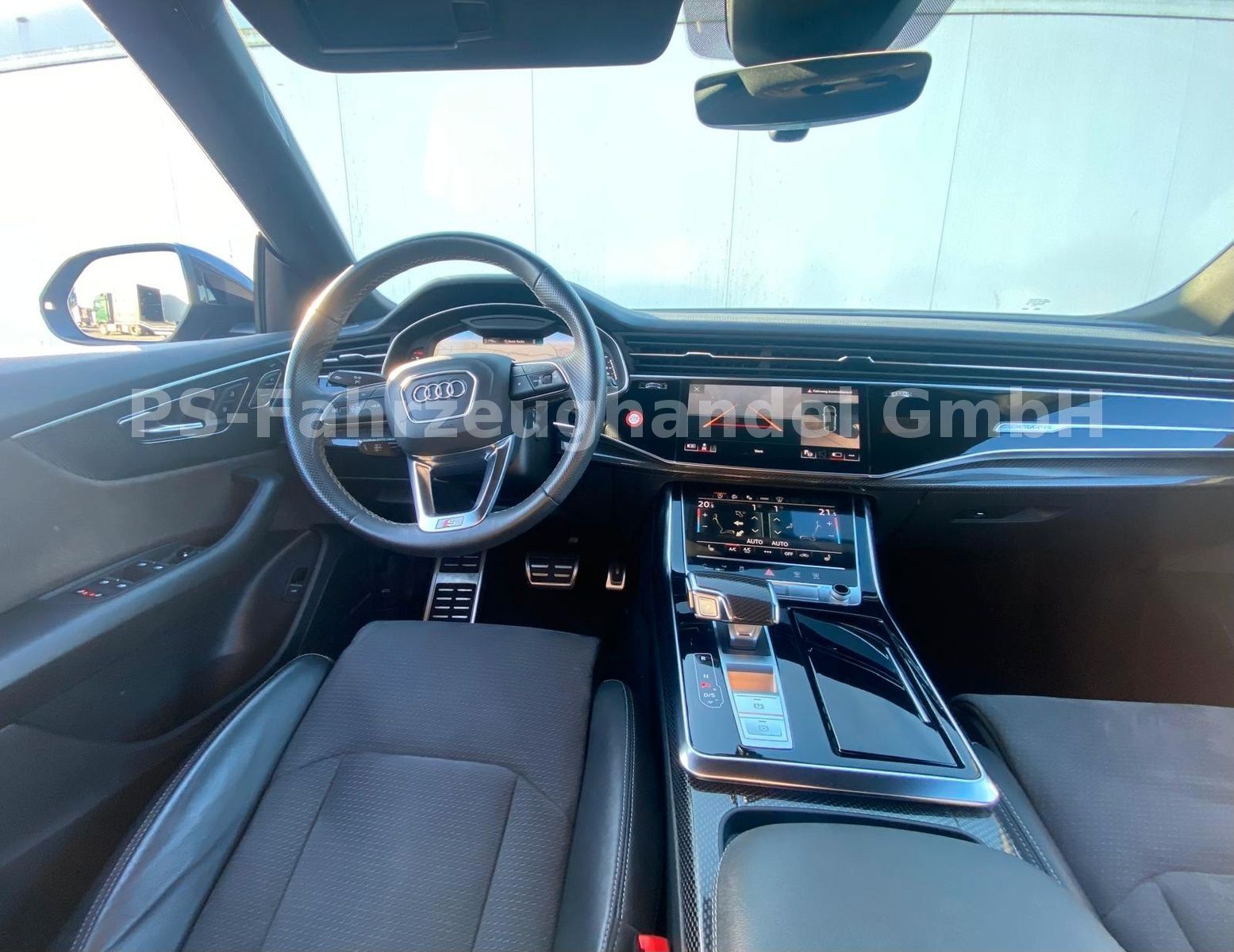 Fahrzeugabbildung Audi Q8 50 TDI quattro competition plus*MMI*HUD*AHK