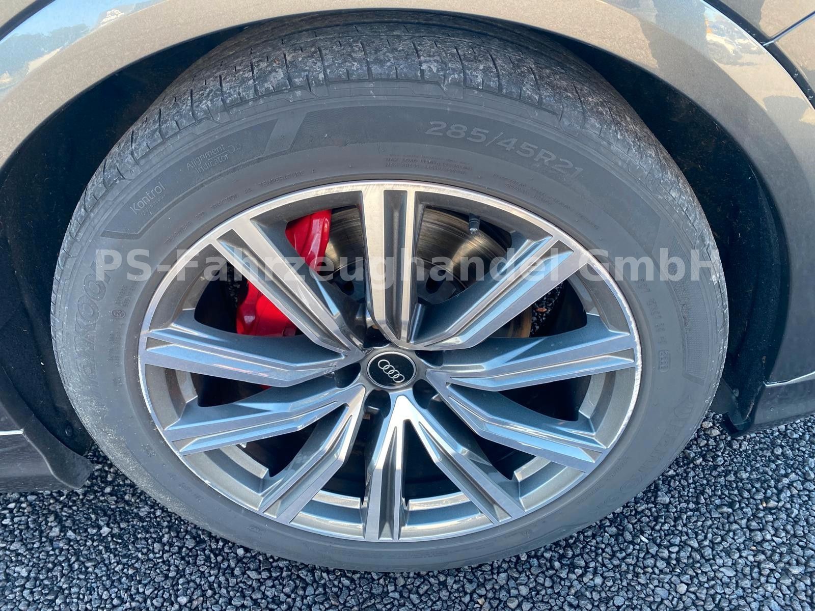 Fahrzeugabbildung Audi Q8 50 TDI quattro competition plus*MMI*HUD*AHK