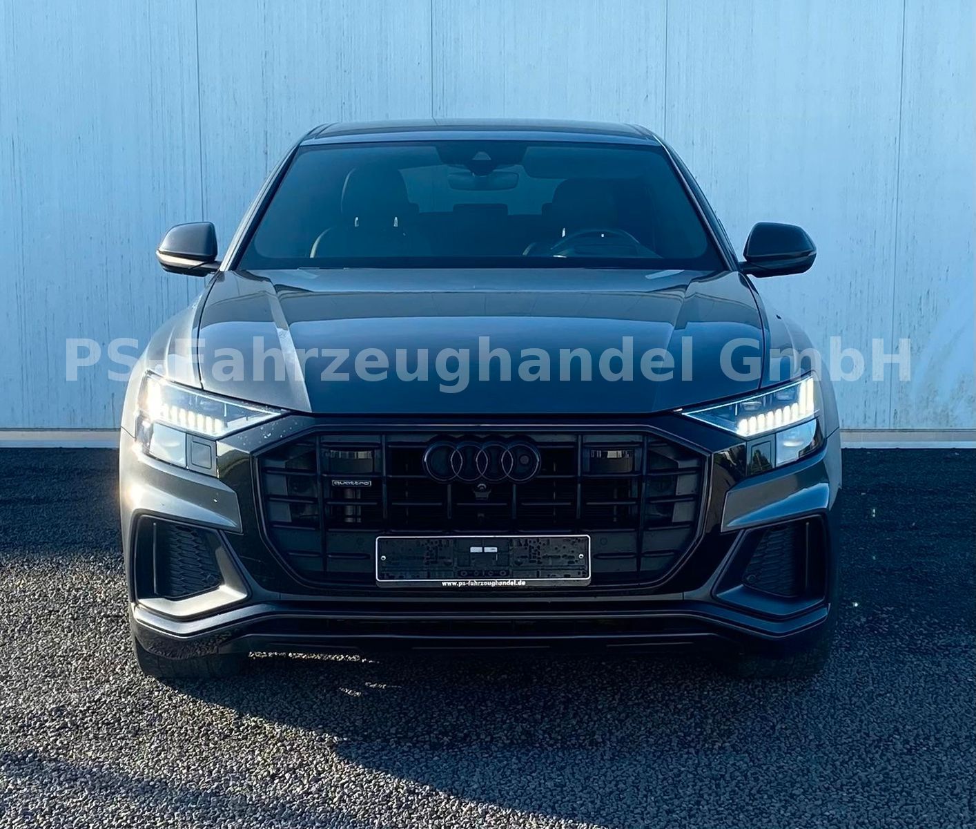 Fahrzeugabbildung Audi Q8 50 TDI quattro competition plus*MMI*HUD*AHK
