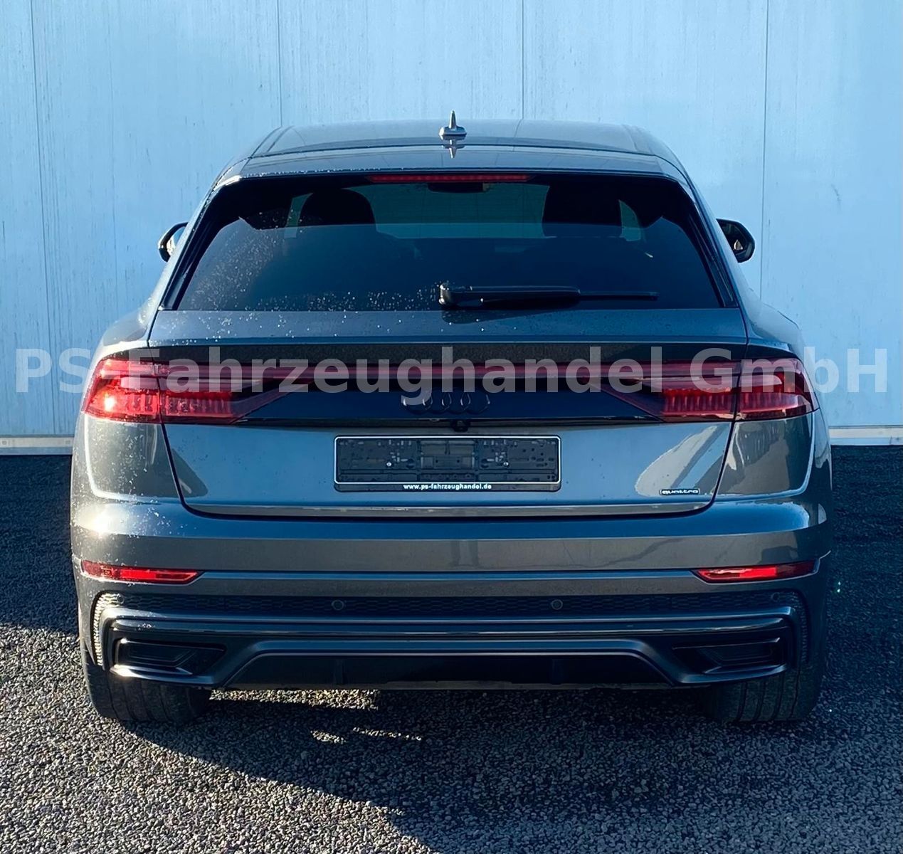 Fahrzeugabbildung Audi Q8 50 TDI quattro competition plus*MMI*HUD*AHK