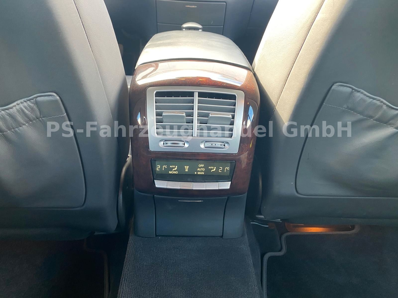 Fahrzeugabbildung Mercedes-Benz Limousine S 500 4Matic L