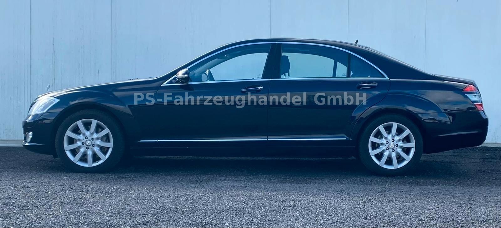 Fahrzeugabbildung Mercedes-Benz Limousine S 500 4Matic L