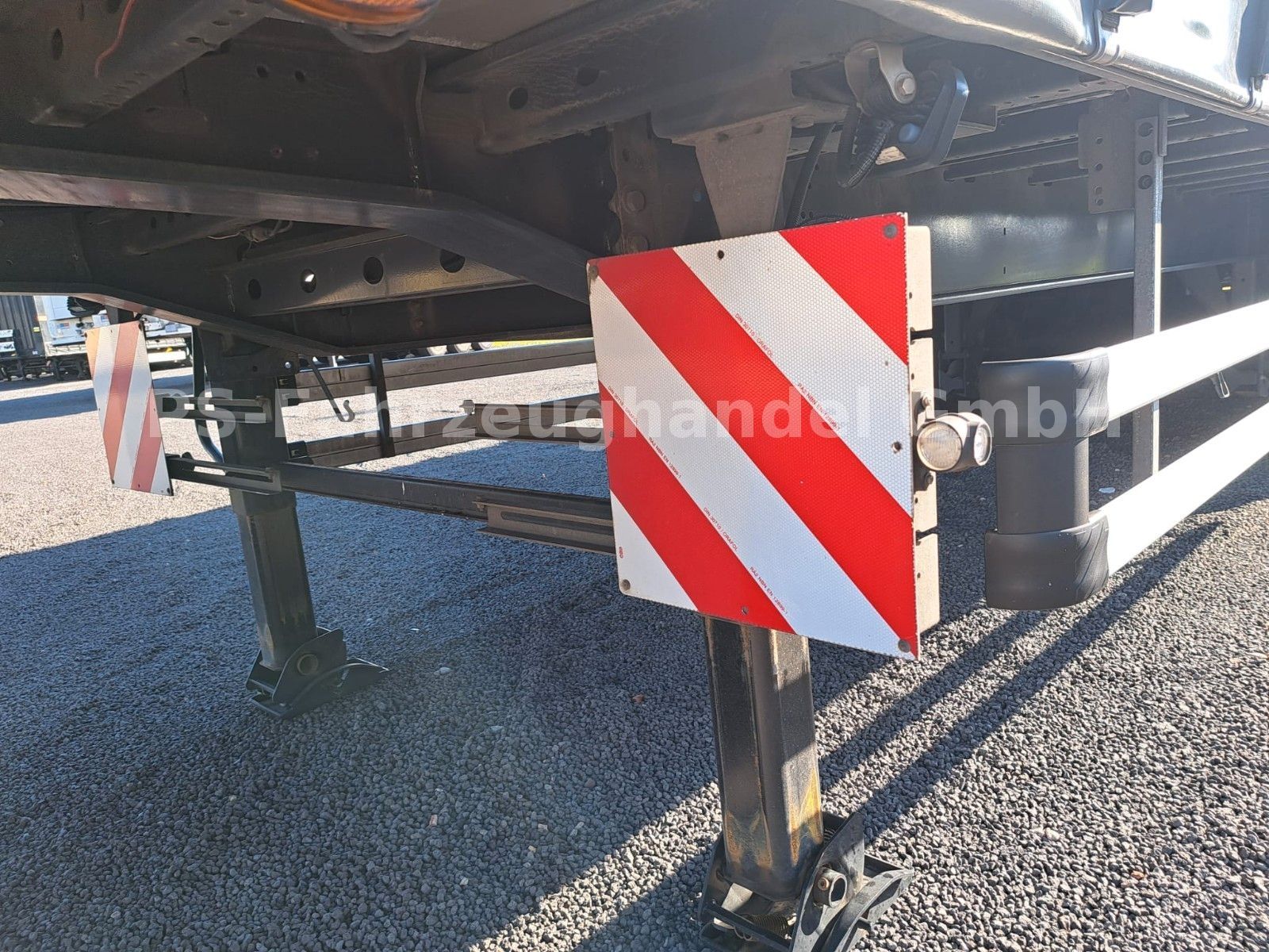 Fahrzeugabbildung Schwarzmüller S1-J Serie*verbreiterbar*SAF*Liftachse*Edscha