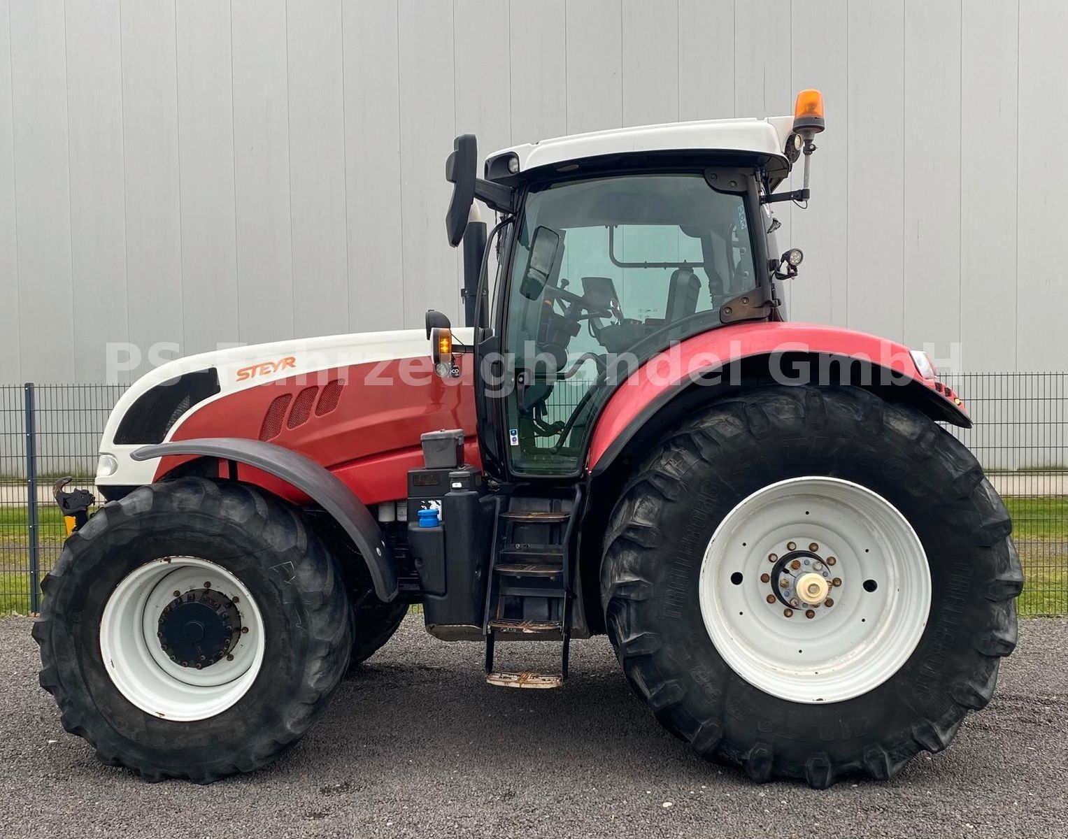Fahrzeugabbildung Steyr 6220 CVT*Frontkraftheber*FrontzapfW*Druckluftanl