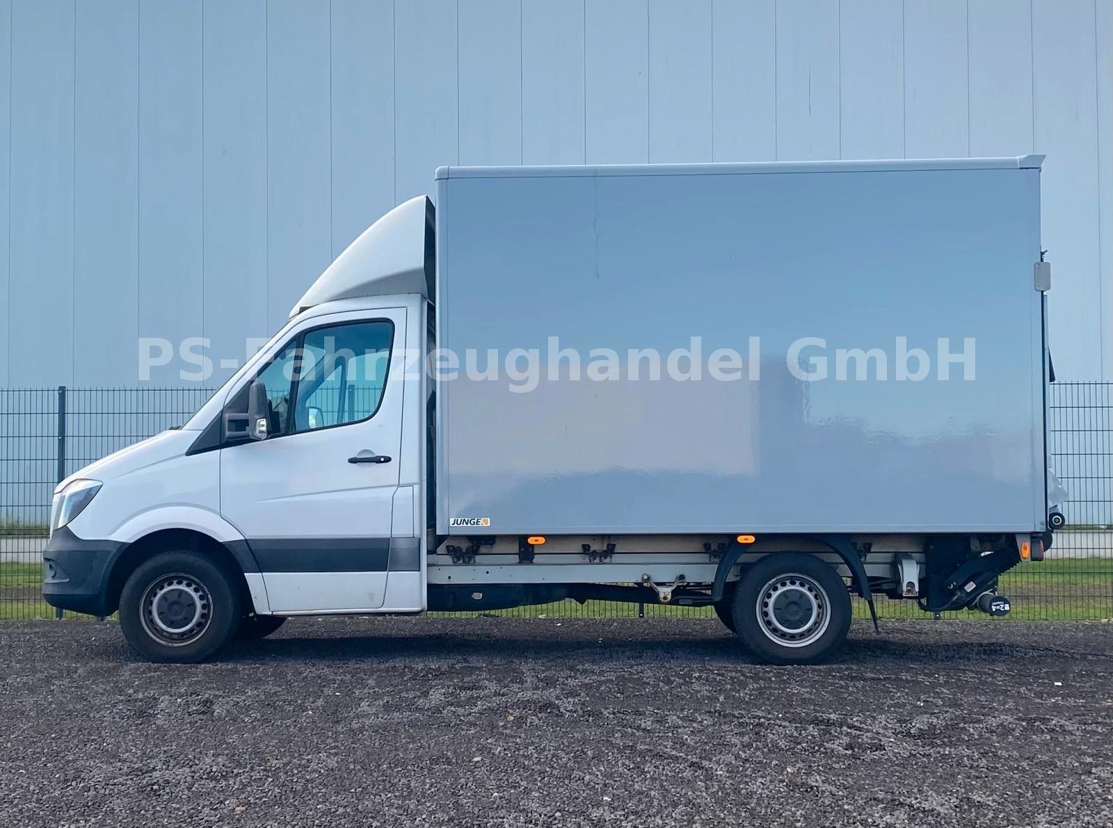 Fahrzeugabbildung Mercedes-Benz Sprinter II 314 CDI* Junge-Koffer*LBW Bär