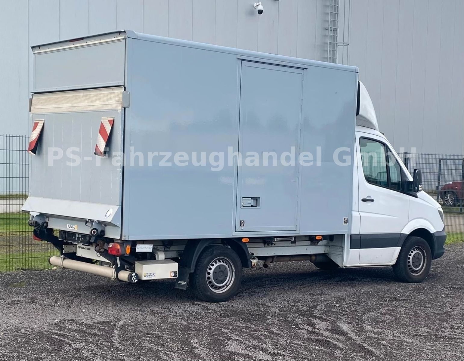 Fahrzeugabbildung Mercedes-Benz Sprinter II 314 CDI* Junge-Koffer*LBW Bär